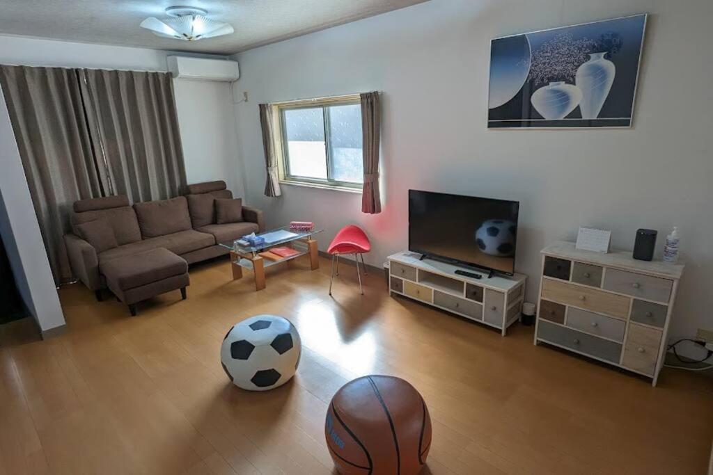 Roomy 4Br Home Sleeps 9／Shinosaka／Large Groups Dış mekan fotoğraf